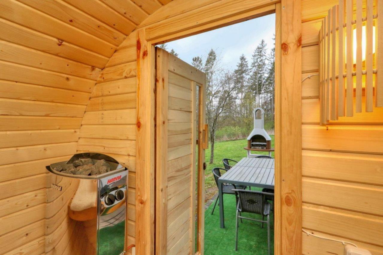 Seepark Kirchheim Ferienhaus Bei Zeta Mit Sauna Buitenkant foto